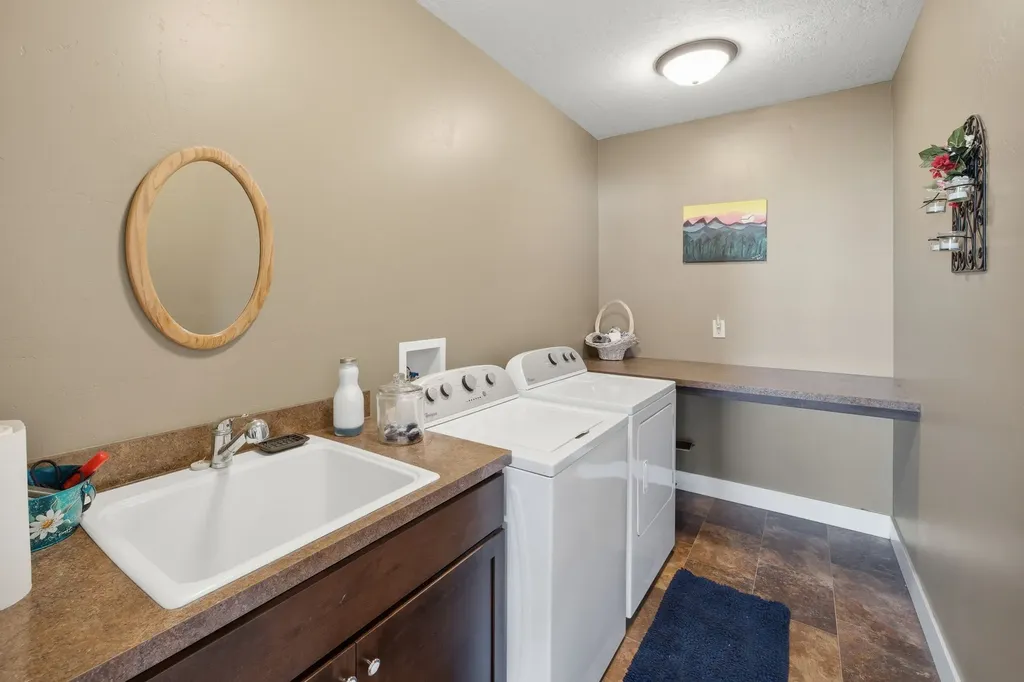 150 Jet Lane Hamilton MT 59840