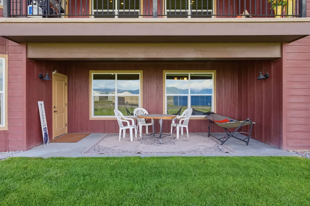 150 Jet Lane Hamilton MT 59840