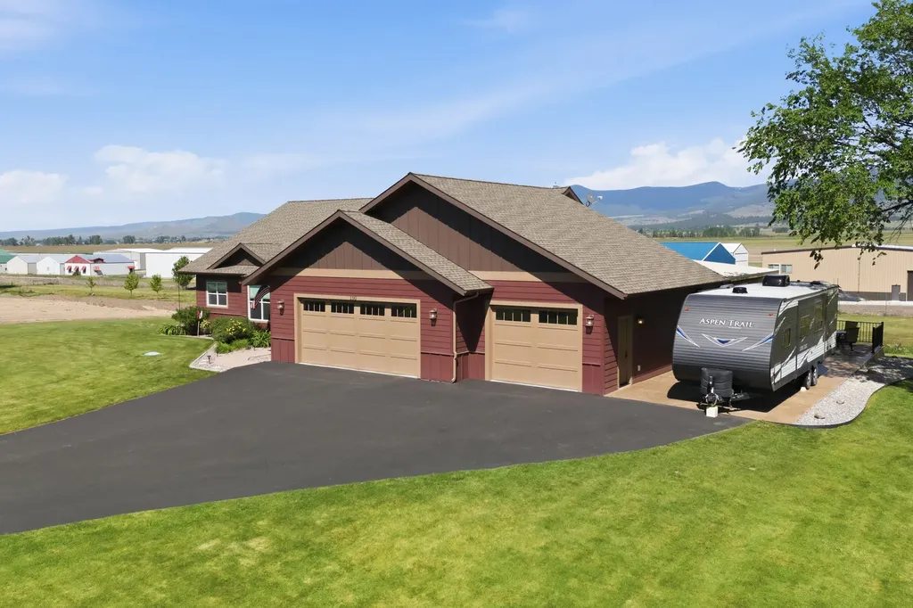150 Jet Lane Hamilton MT 59840