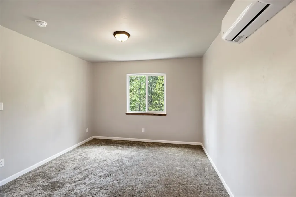 201 Wapiti Way Troy MT 59935