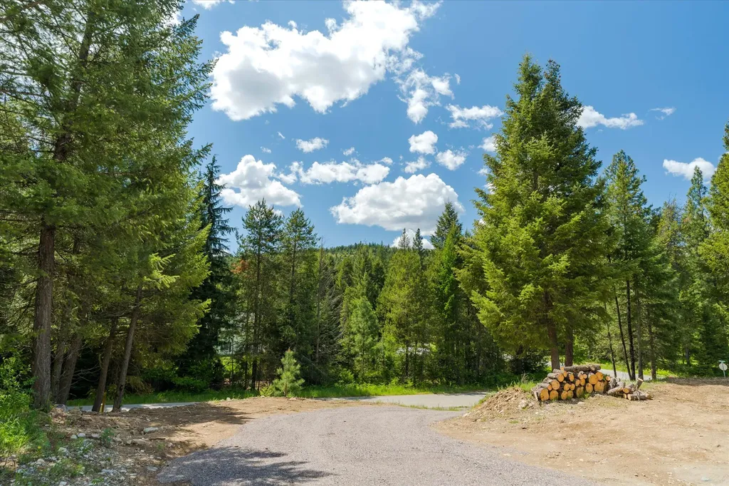 201 Wapiti Way Troy MT 59935