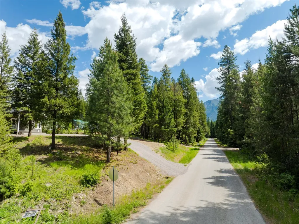 201 Wapiti Way Troy MT 59935