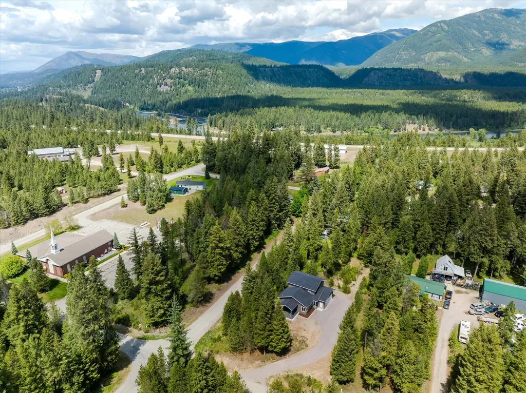 201 Wapiti Way Troy MT 59935
