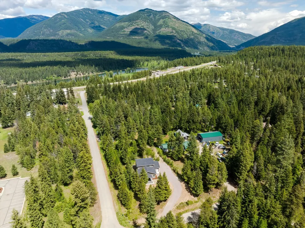 201 Wapiti Way Troy MT 59935