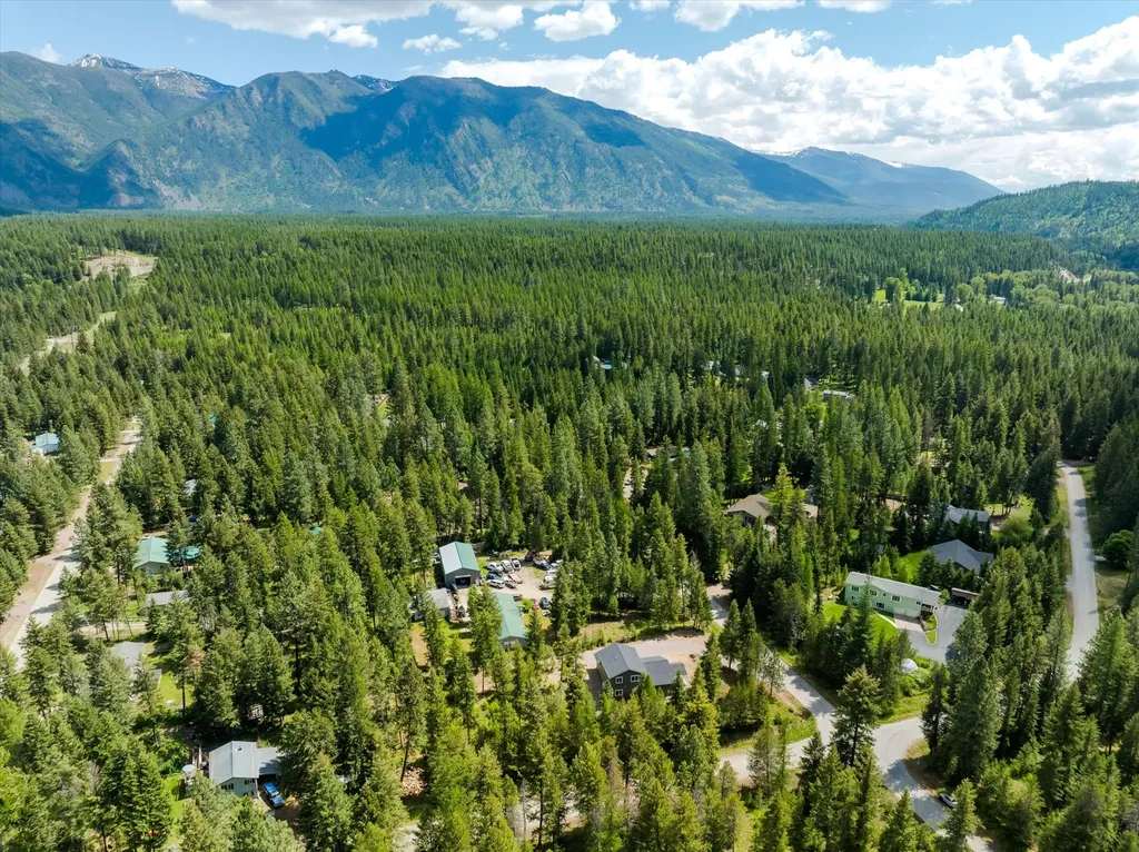 201 Wapiti Way Troy MT 59935