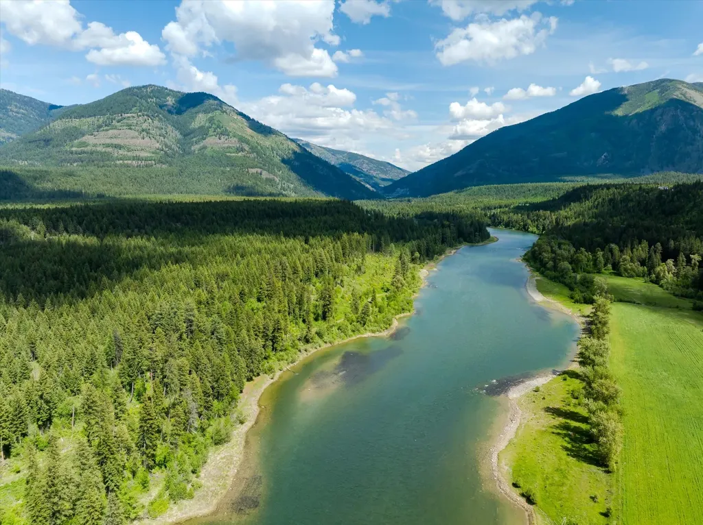 201 Wapiti Way Troy MT 59935