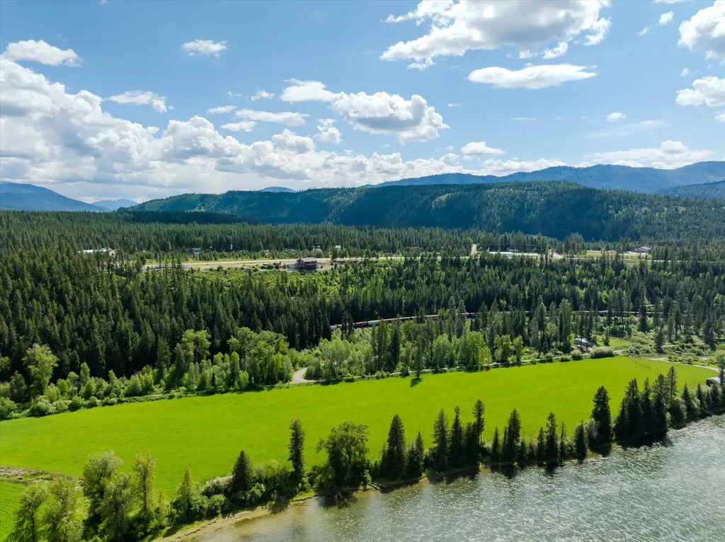 201 Wapiti Way Troy MT 59935