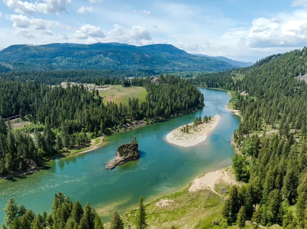 201 Wapiti Way Troy MT 59935