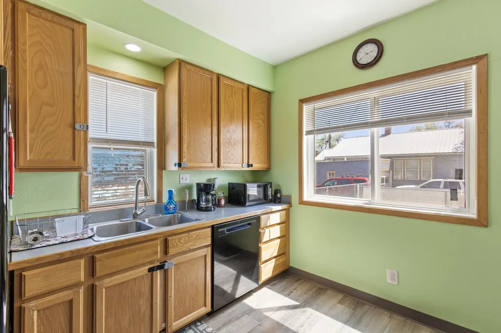1800 5th Avenue N Great Falls MT 59401
