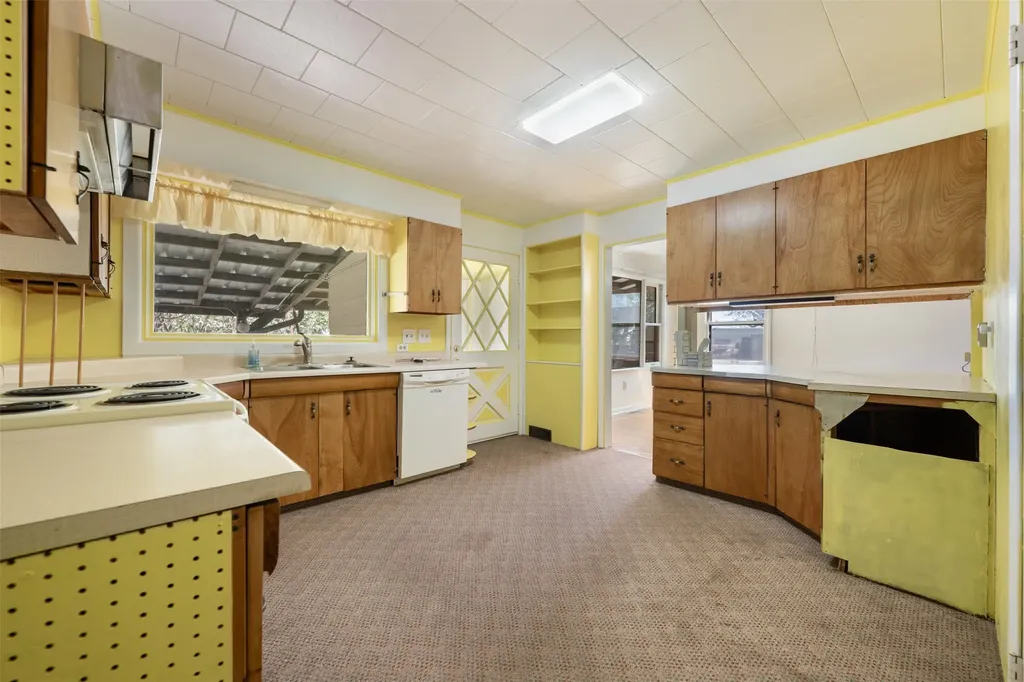 709 Oregon Street Deer Lodge MT 59722