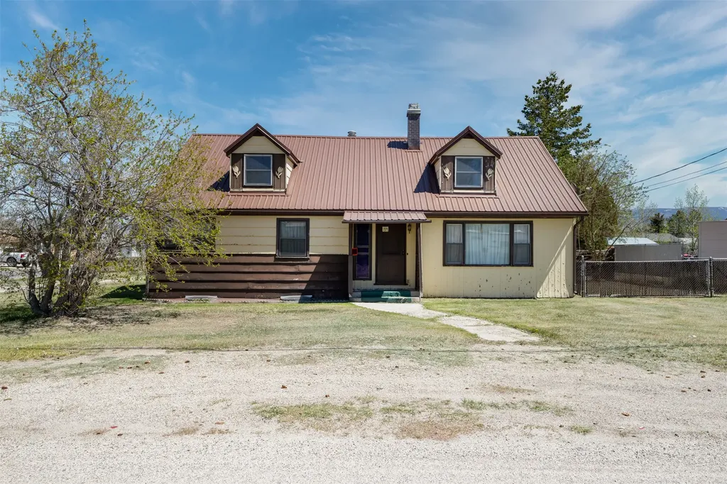 709 Oregon Street Deer Lodge MT 59722