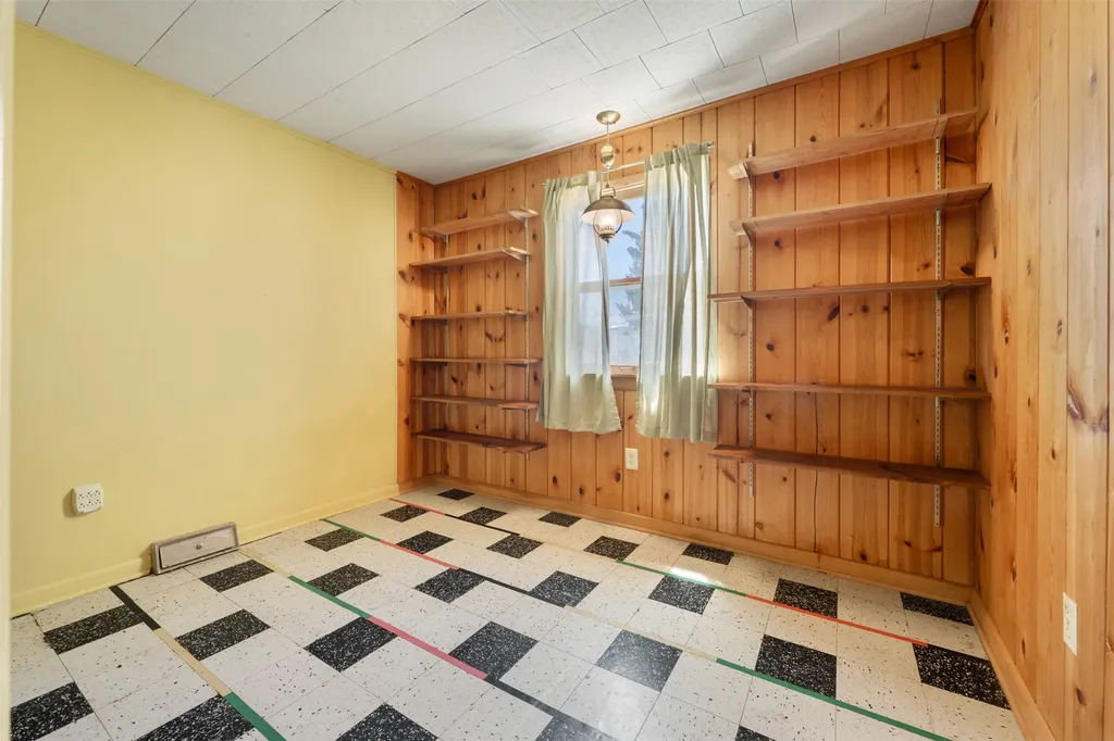 709 Oregon Street Deer Lodge MT 59722