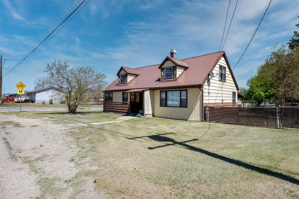709 Oregon Street Deer Lodge MT 59722