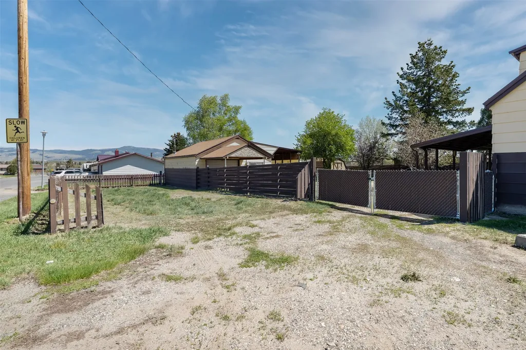 709 Oregon Street Deer Lodge MT 59722