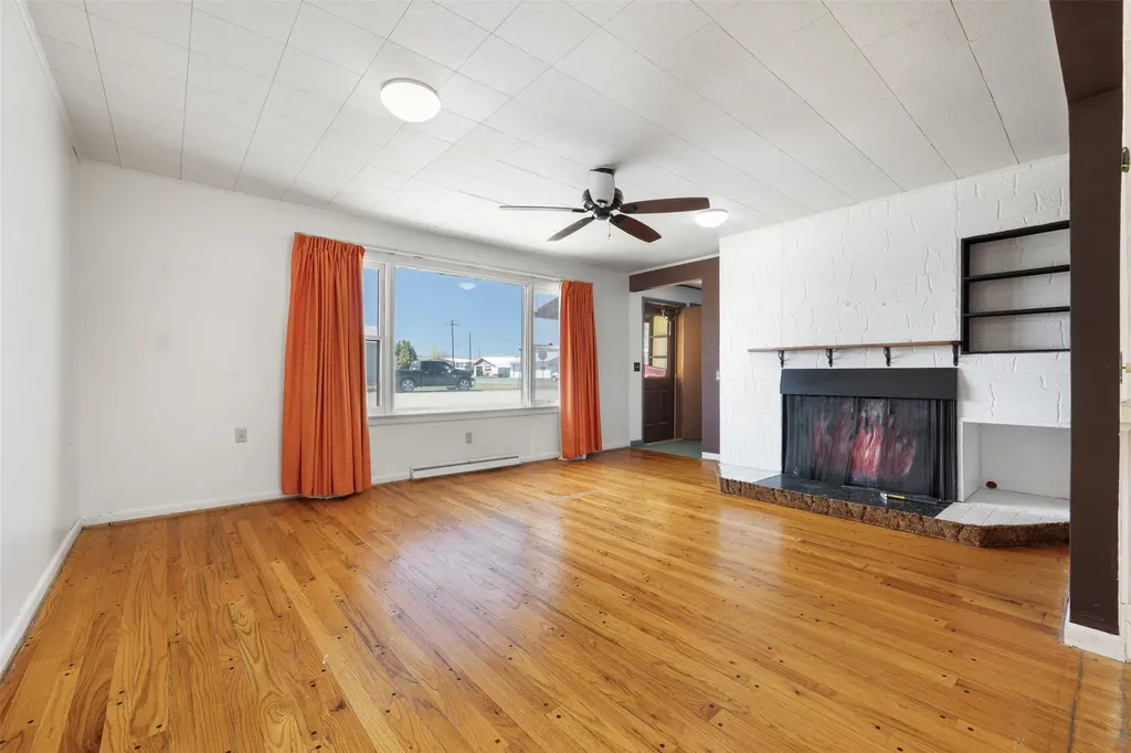 709 Oregon Street Deer Lodge MT 59722