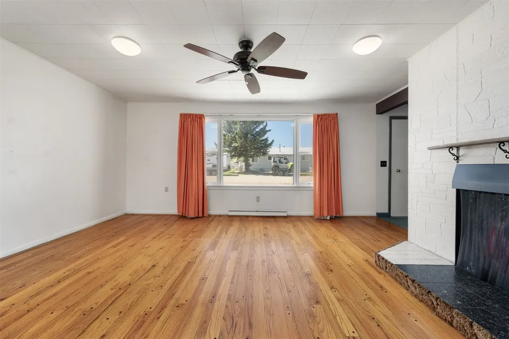 709 Oregon Street Deer Lodge MT 59722