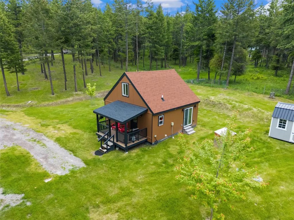 400 Buffalo Trail Somers MT 59932
