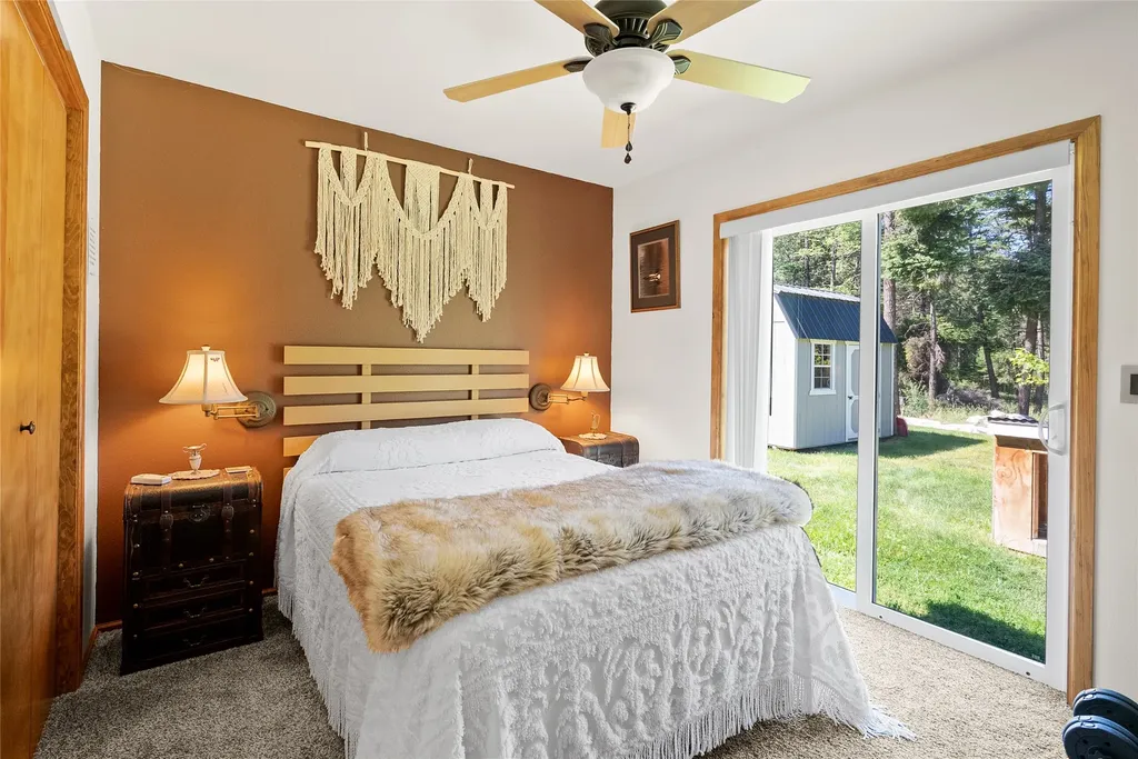 400 Buffalo Trail Somers MT 59932