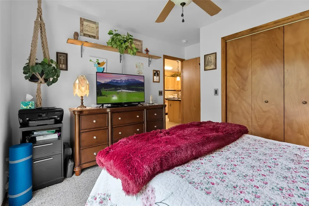 400 Buffalo Trail Somers MT 59932