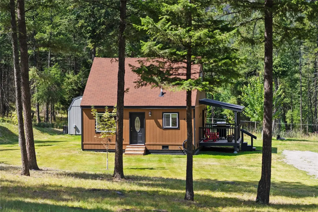 400 Buffalo Trail Somers MT 59932