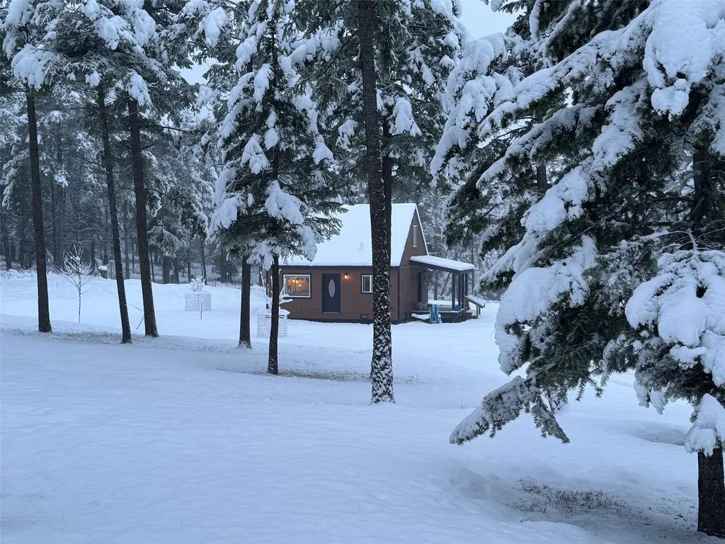400 Buffalo Trail Somers MT 59932