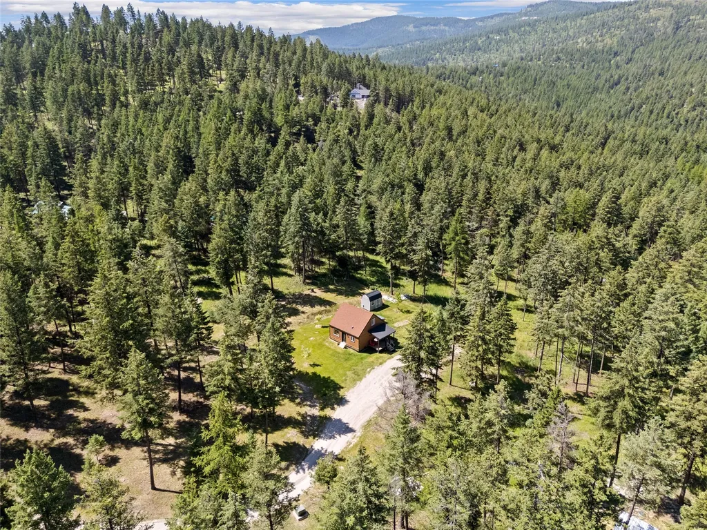400 Buffalo Trail Somers MT 59932