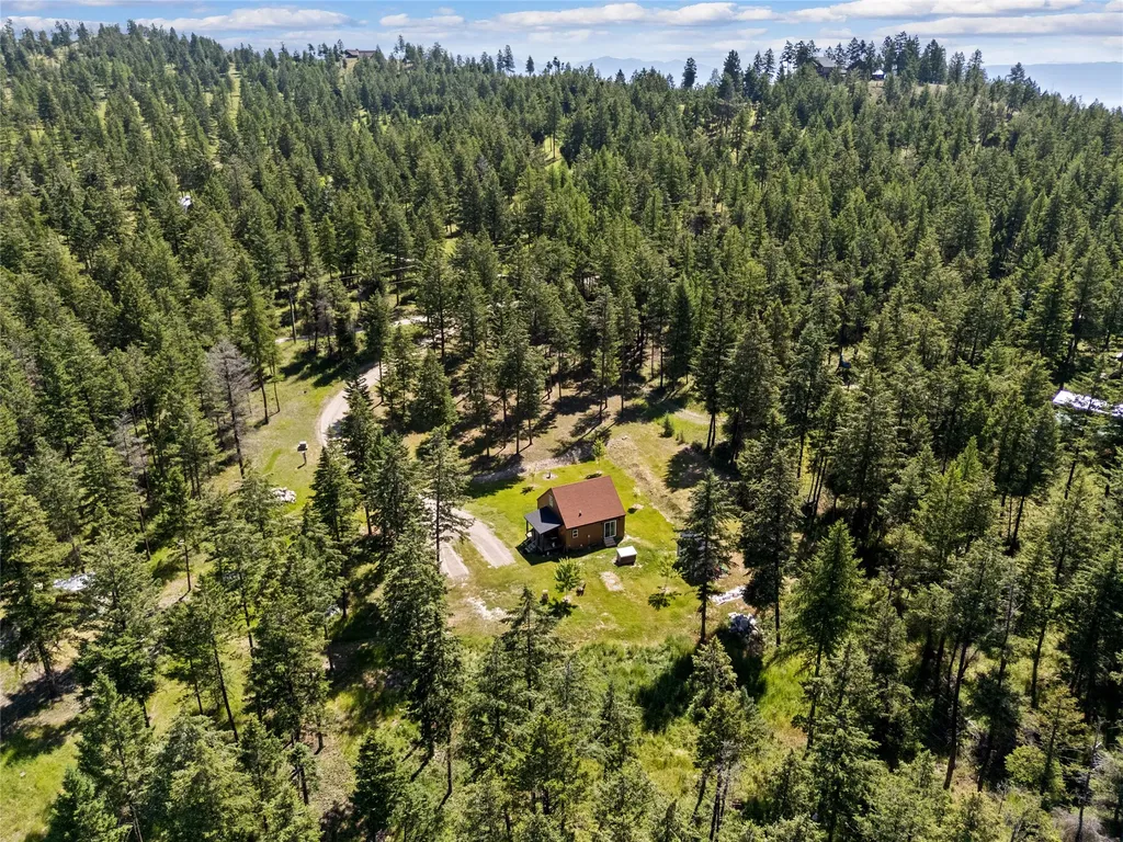 400 Buffalo Trail Somers MT 59932