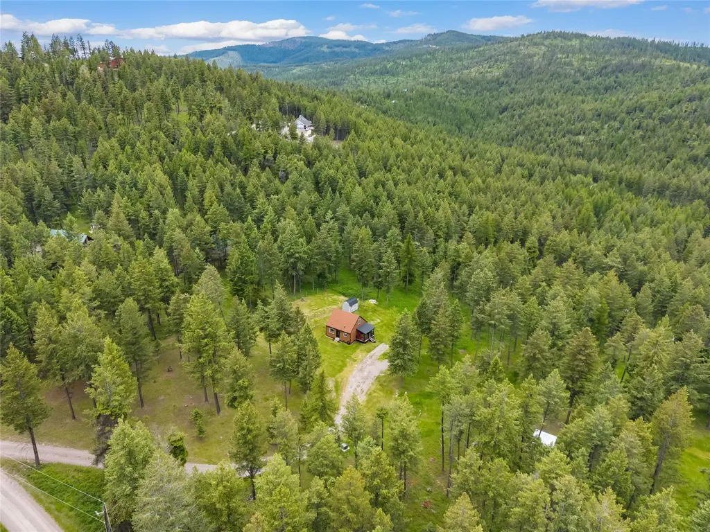 400 Buffalo Trail Somers MT 59932