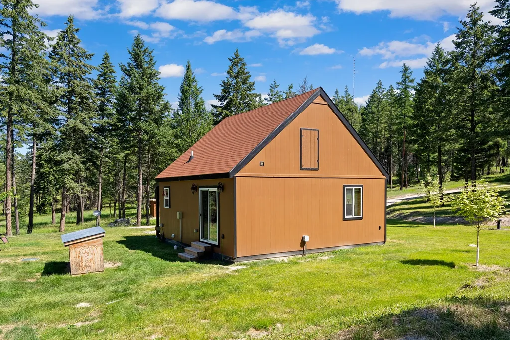 400 Buffalo Trail Somers MT 59932