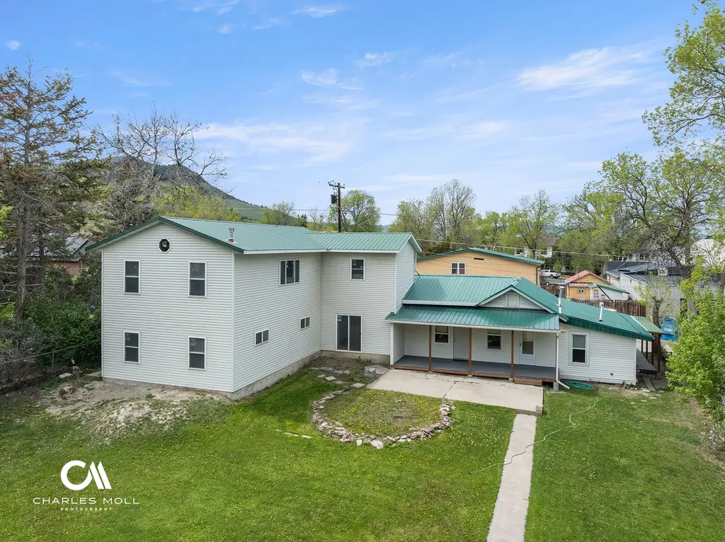 812 N Ewing Street Helena MT 59601
