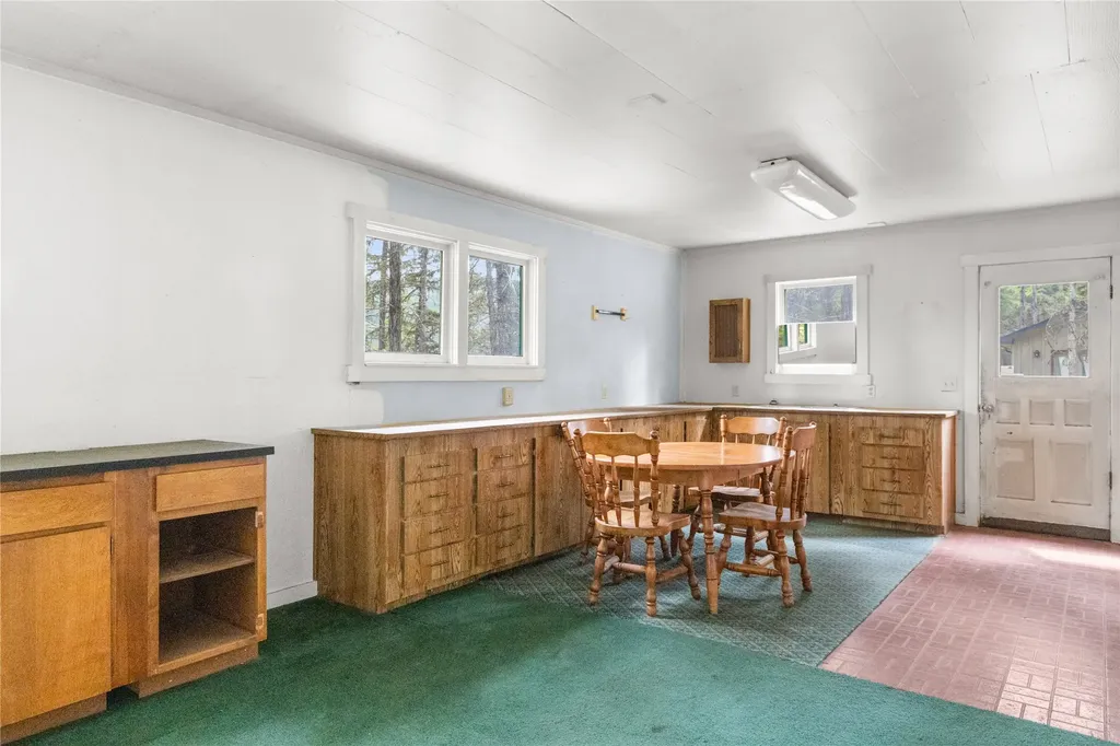 1605 Rogers Lake Road Kila MT 59920
