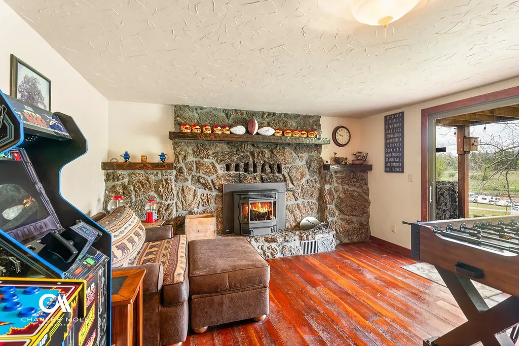 2473 Spokane Creek Road East Helena MT 59635
