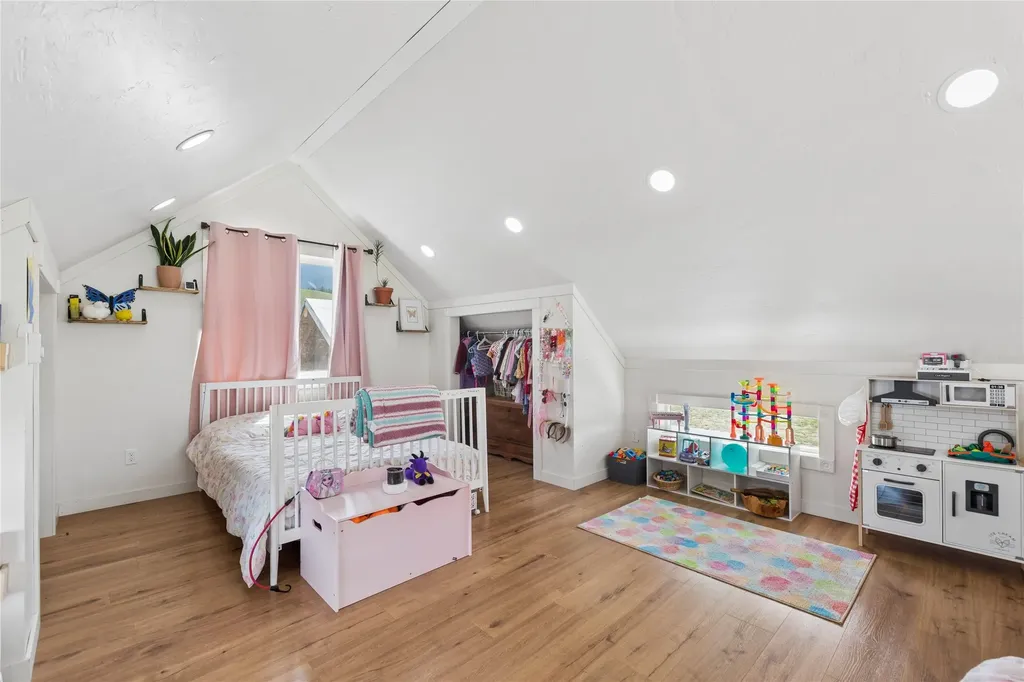 40 Moraine Drive N Eureka MT 59917