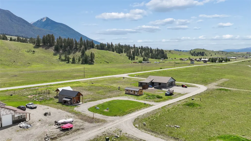 40 Moraine Drive N Eureka MT 59917