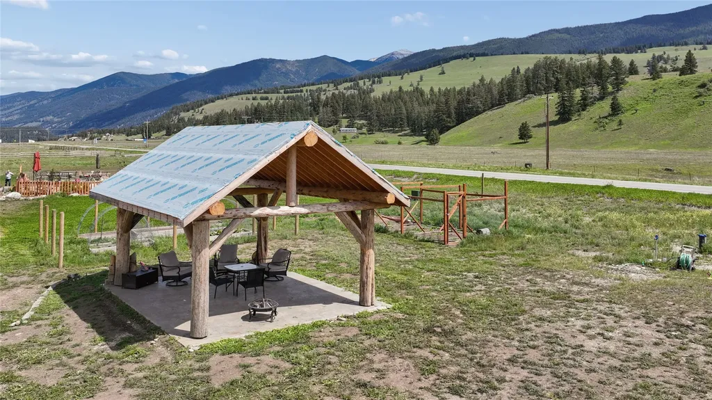 40 Moraine Drive N Eureka MT 59917