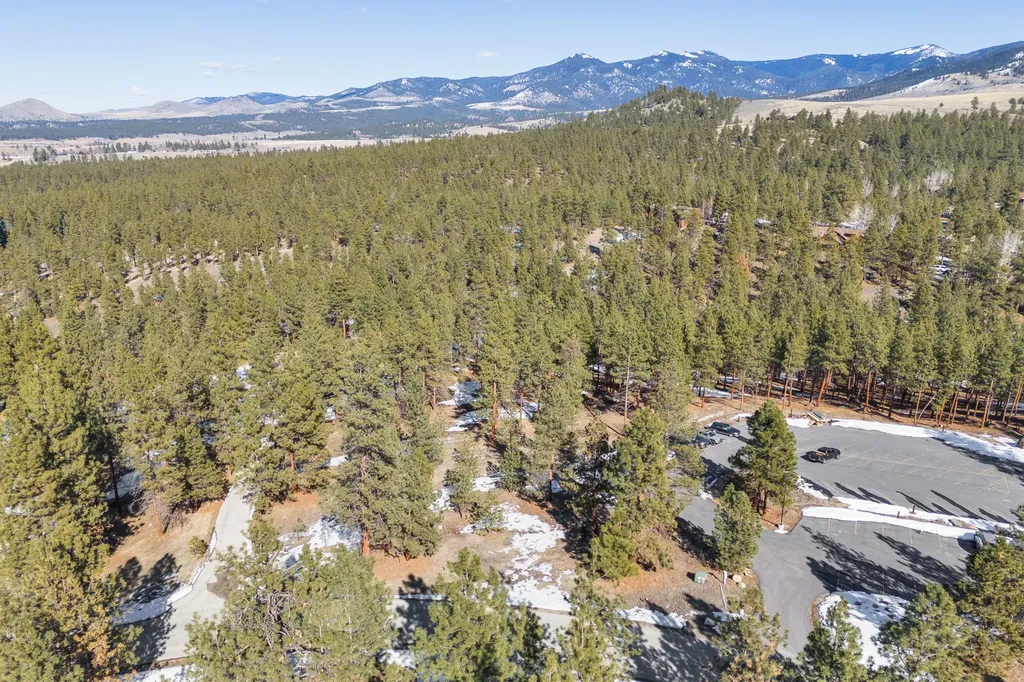 1437 Stock Farm Road Hamilton MT 59840