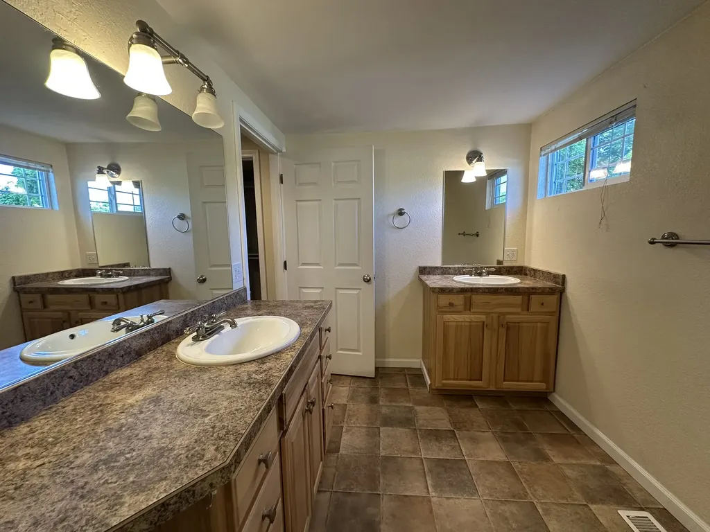 905 6th Avenue E Kalispell MT 59901