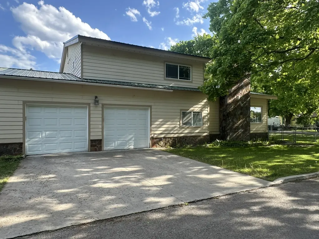 905 6th Avenue E Kalispell MT 59901