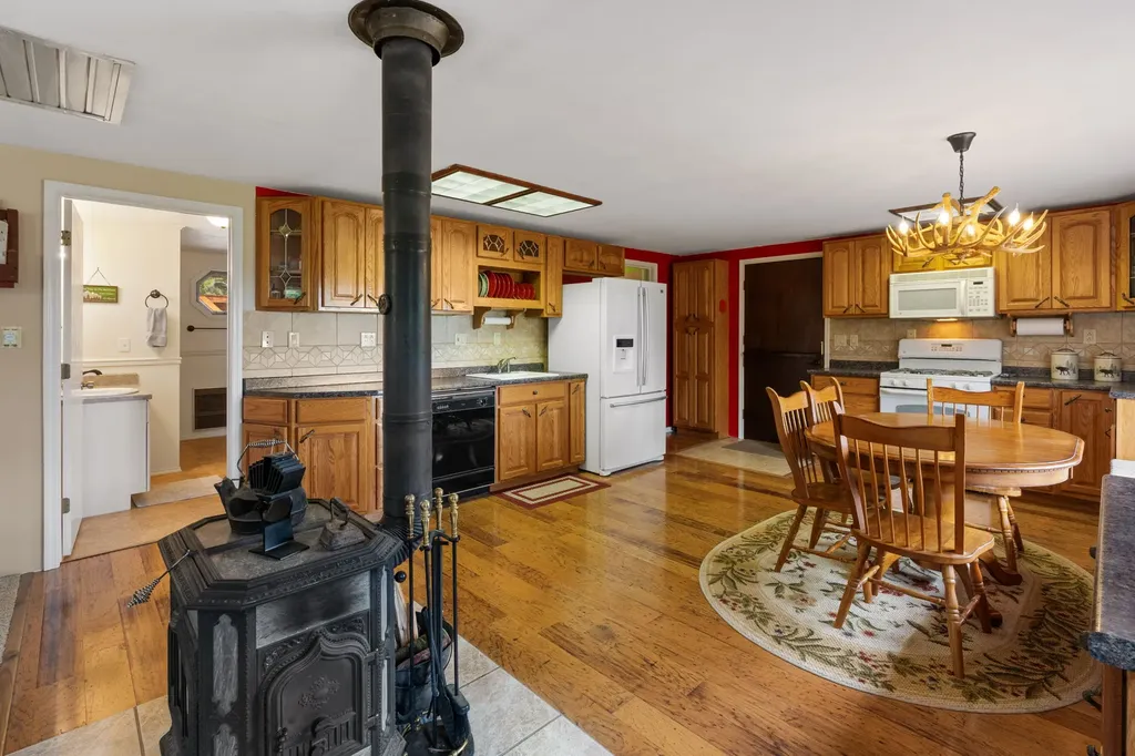125 Golden Bear Lane Judith Gap MT 59453