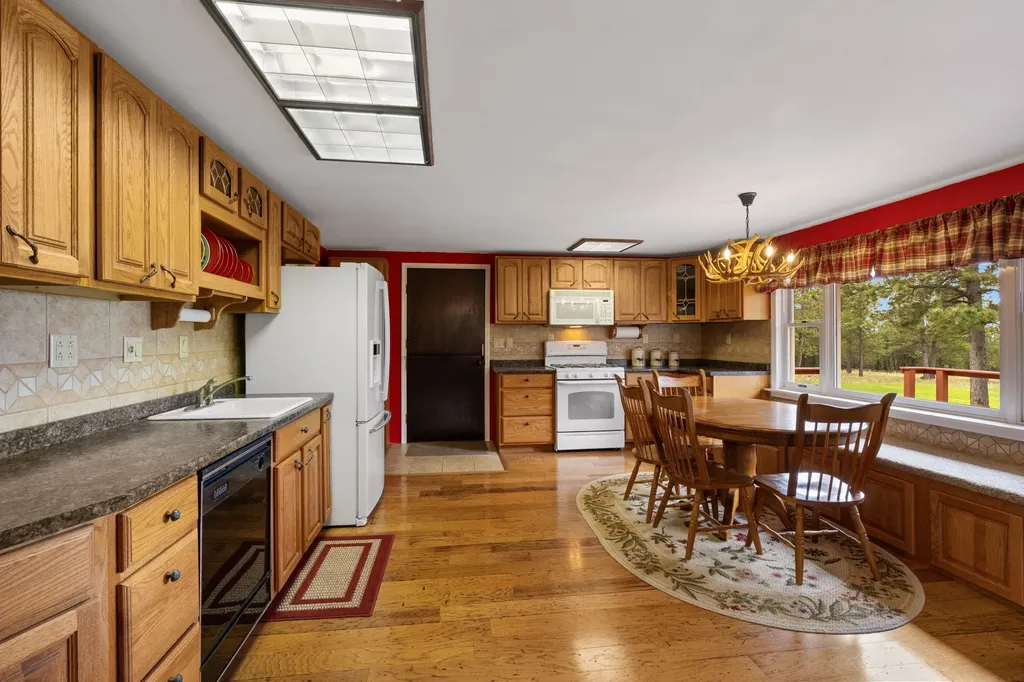 125 Golden Bear Lane Judith Gap MT 59453