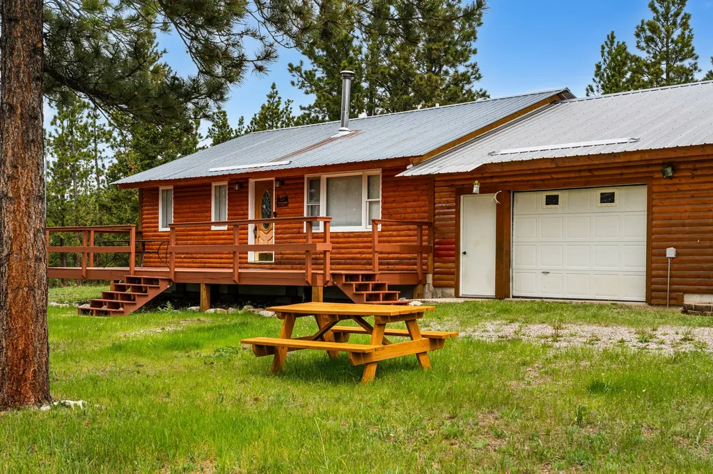 125 Golden Bear Lane Judith Gap MT 59453