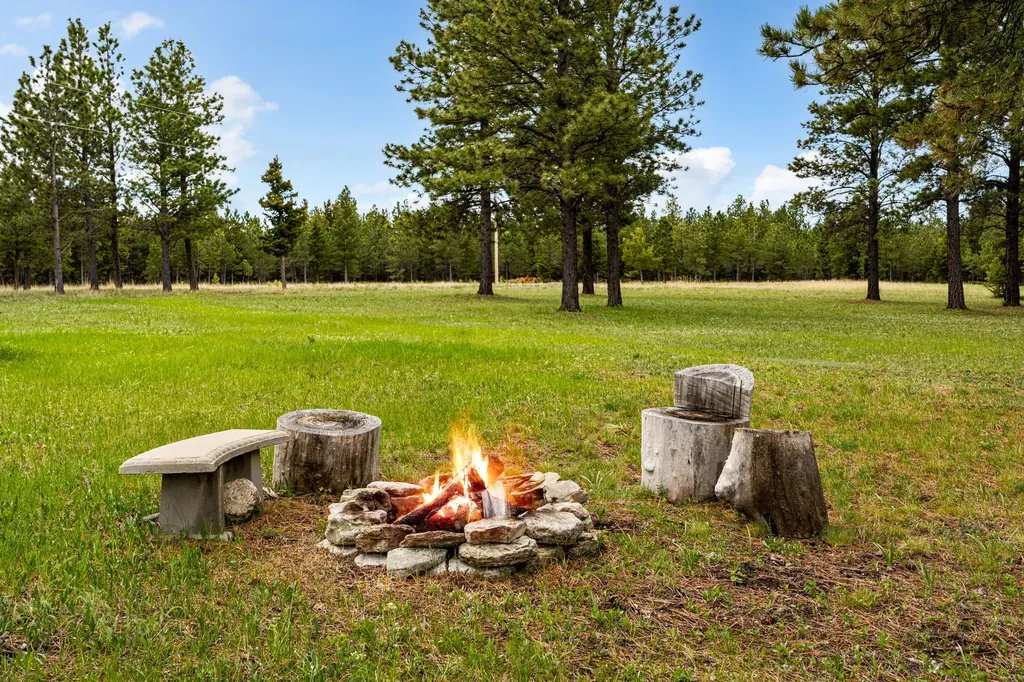 125 Golden Bear Lane Judith Gap MT 59453