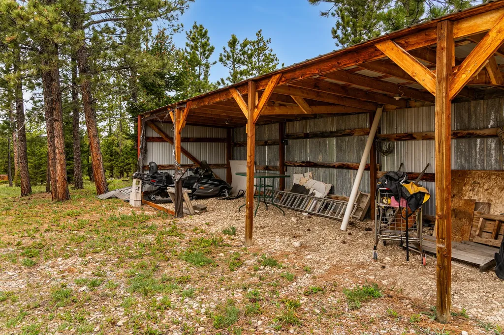 125 Golden Bear Lane Judith Gap MT 59453