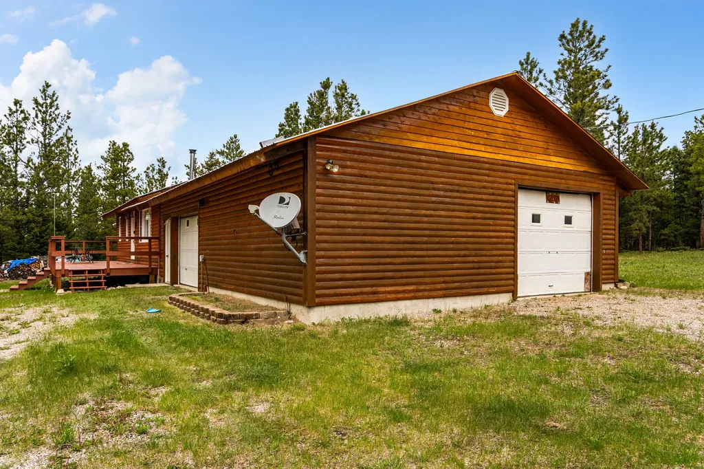 125 Golden Bear Lane Judith Gap MT 59453