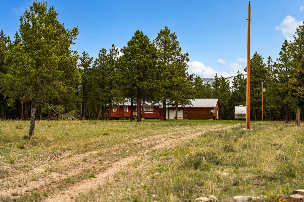 125 Golden Bear Lane Judith Gap MT 59453
