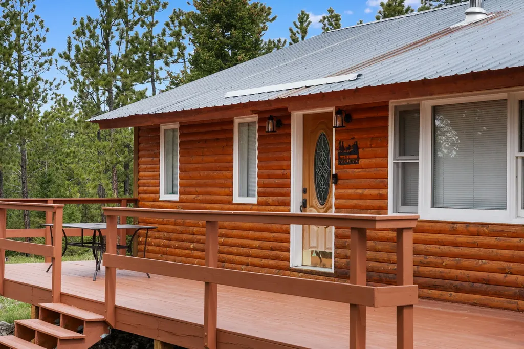 125 Golden Bear Lane Judith Gap MT 59453