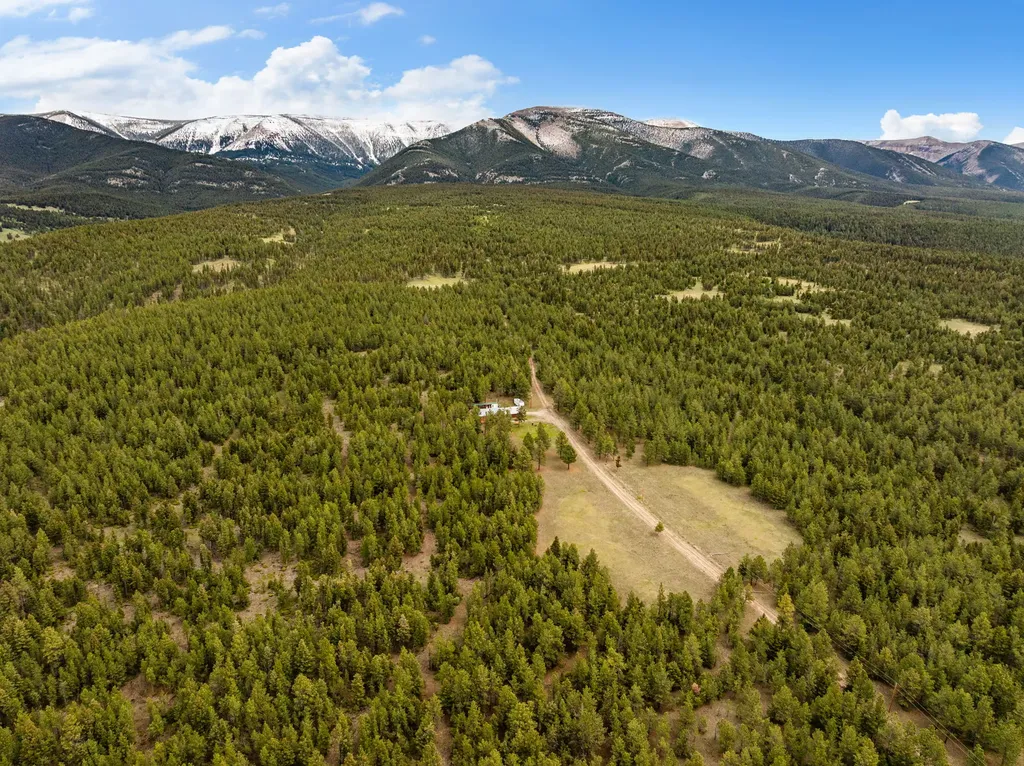 125 Golden Bear Lane Judith Gap MT 59453