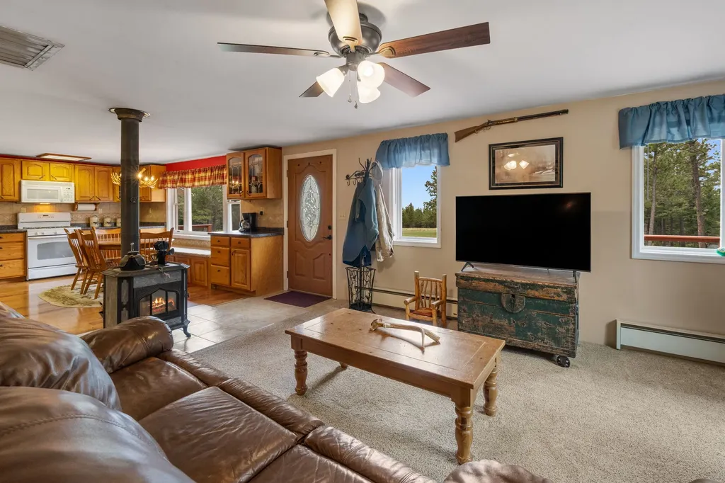125 Golden Bear Lane Judith Gap MT 59453