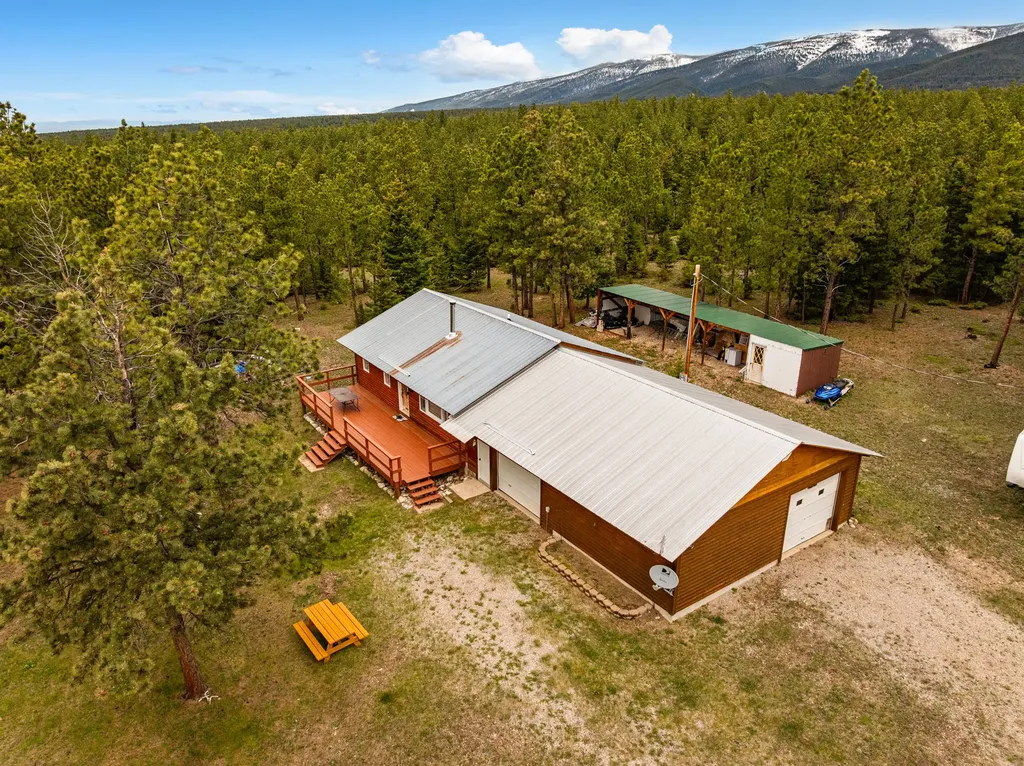 125 Golden Bear Lane Judith Gap MT 59453