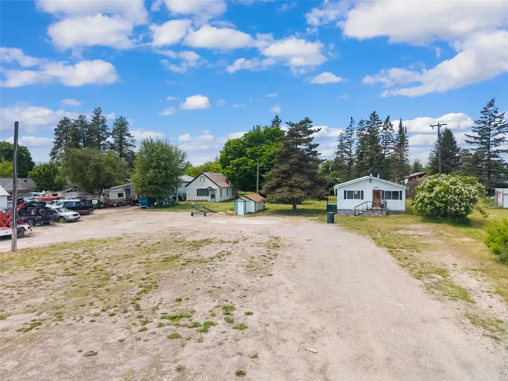 2108 1/2 Us Hwy 2 E Kalispell MT 59901